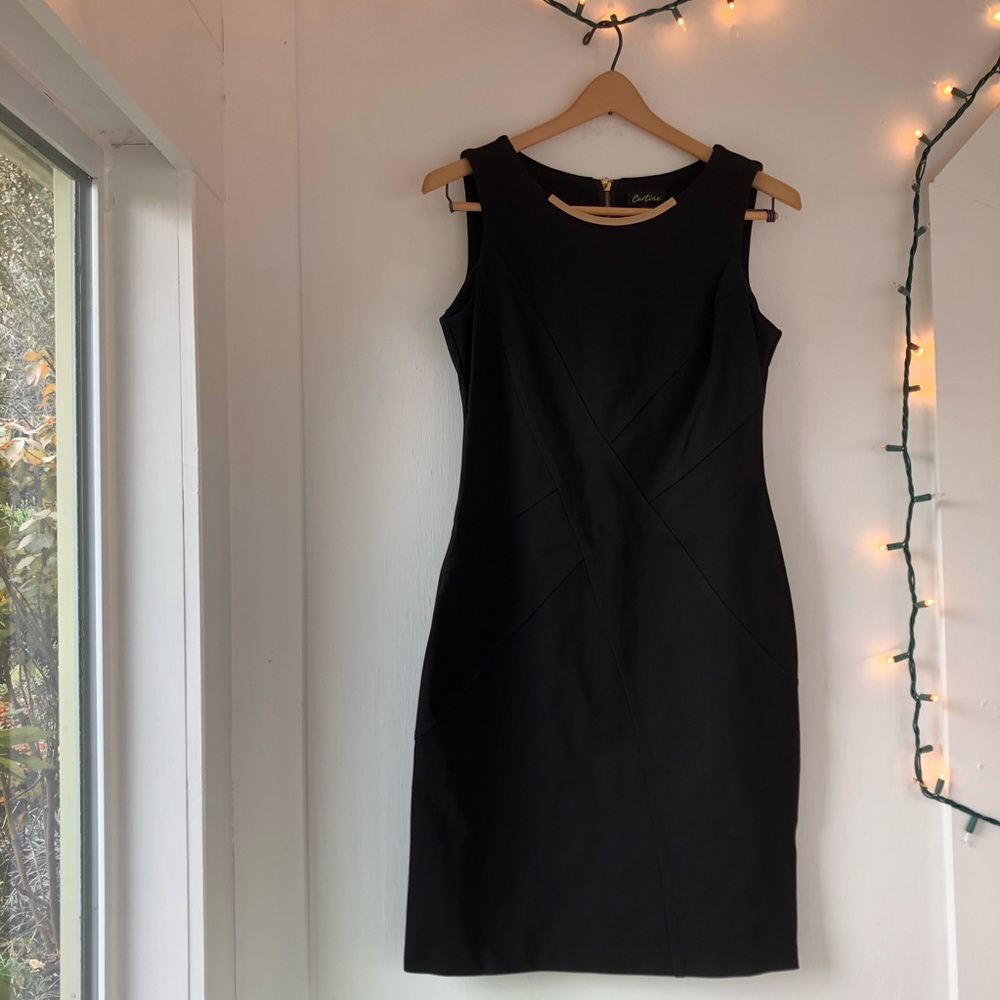 🏹LIKE NEW- Black Boutique Dress w/ Gold Hardware